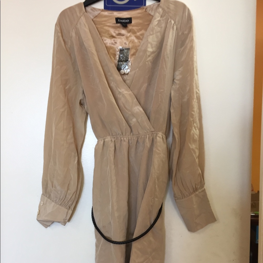 Bebe beige dress